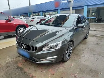 Volvo S60 2018, 107899 км, за 7571.09 USD
