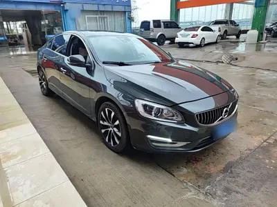 Volvo S60 2018, 107899 км, за 7571.09 USD