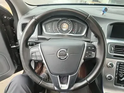 Volvo S60 2018, 107899 км, за 7571.09 USD - фото 11