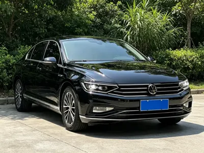 Volkswagen Magotan 2021, 50000 км, за 14611.25 USD