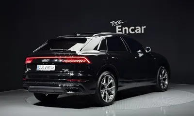 Audi Q8 2023, 17223 км, за 68662.2 USD