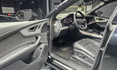 Audi Q8 2023, 17223 км, за 68662.2 USD - фото 11