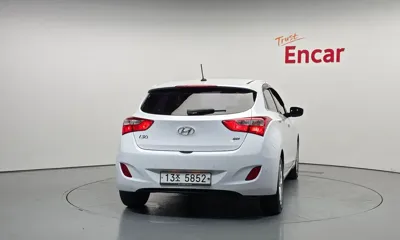 Hyundai i30 2015, 118295 км, за 3843.65 USD