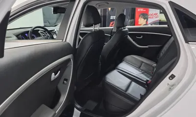 Hyundai i30 2015, 118295 км, за 3843.65 USD - фото 26