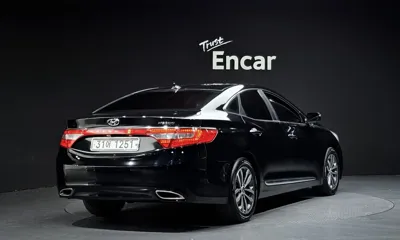 Hyundai Grandeur 2011, 119638 км, за 3032.71 USD