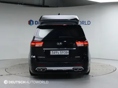 Kia Canival 2016, 232396 км, за 8457.22 USD