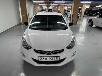 Hyundai Avante 2013, 129800 км, за 2974.62 USD