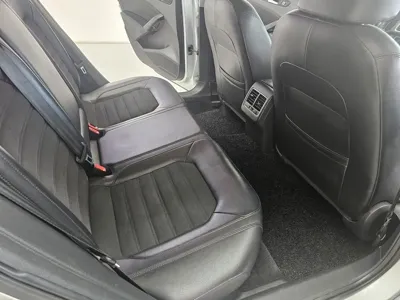 Volkswagen Passat 2015, 102000 км, за 3908.8 USD - фото 11