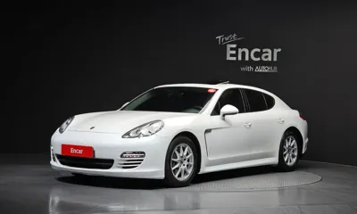 Porsche Panamera · 2012 год