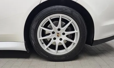 Porsche Panamera 2012, 87395 км, за 12157.25 USD
