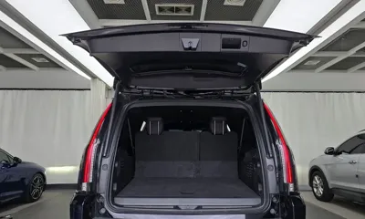 Cadillac Escalade 2017, 70819 км, за 22752.38 USD - фото 20