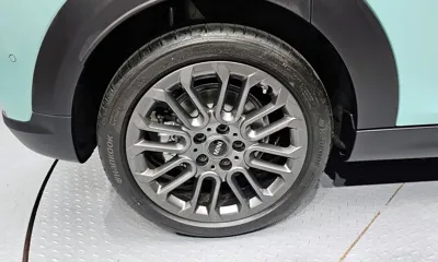 MINI Cooper 2025, 2177 км, за 22465.32 USD