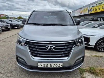 Hyundai Starex 2020, 66843 км, за 12871.35 USD