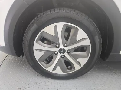 Kia Niro 2022, 260000 км, за 8391.89 USD