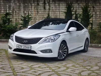 Hyundai Grandeur 2014, 333334 км, за 2595.63 USD