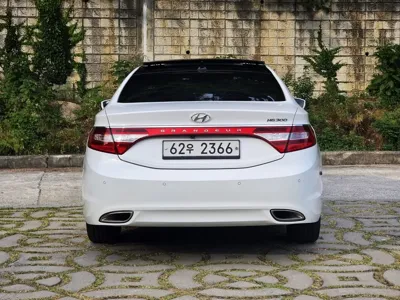 Hyundai Grandeur 2014, 333334 км, за 2595.63 USD