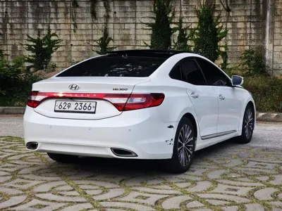Hyundai Grandeur 2014, 333334 км, за 2595.63 USD