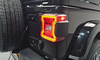 Jeep Wrangler 2024, 21256 км, за 39976.37 USD - фото 23