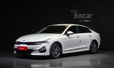 Kia K5 · 2021 год