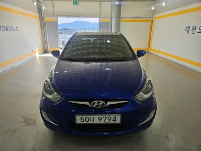 Hyundai Accent · 2011 год