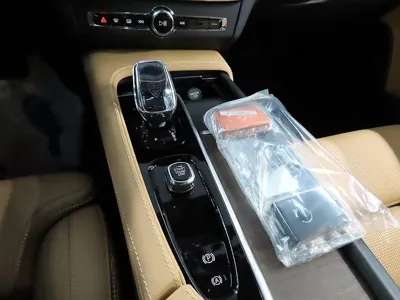 Volvo V90 2025, 7142 км, за 41354.86 USD - фото 9