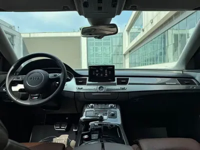 Audi S8 2014, 70000 км, за 49801.78 USD