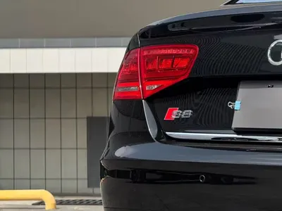 Audi S8 2014, 70000 км, за 49801.78 USD - фото 8