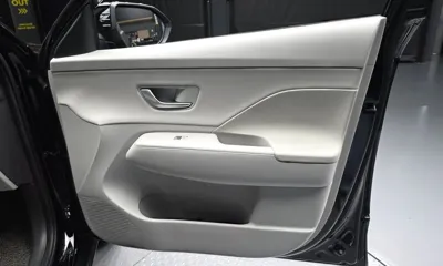 Hyundai Kona 2023, 43582 км, за 14651.29 USD - фото 24