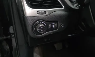 Jeep Cherokee 2019, 170627 км, за 5946.48 USD - фото 19