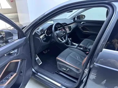 Audi Q3 2022, 17000 км, за 30225.65 USD - фото 9