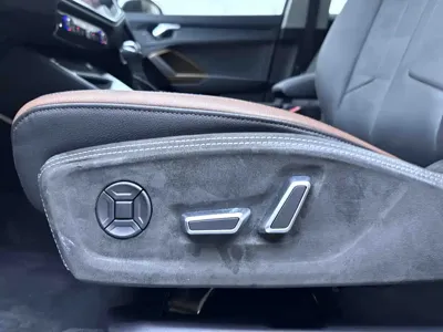 Audi Q3 2022, 17000 км, за 30225.65 USD - фото 15