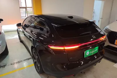 Nio ET5T 2024, 55199 км, за 23369 USD