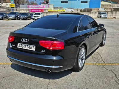 Audi A8 2011, 197184 км, за 4813.95 USD