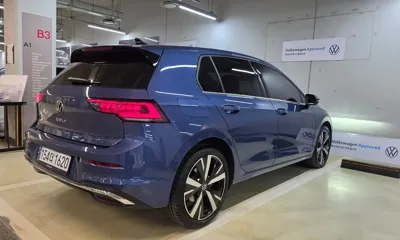 Volkswagen Golf 2025, 4235 км, за 23289.12 USD