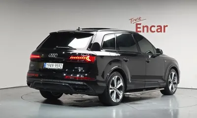 Audi Q7 2022, 70883 км, за 40065.17 USD