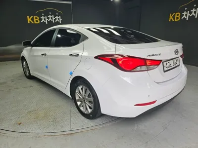 Hyundai Avante 2014, 162519 км, за 2925.08 USD