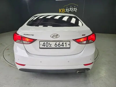 Hyundai Avante 2014, 162519 км, за 2925.08 USD