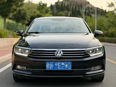 Volkswagen Magotan 2017, 90000 км, за 8357.7 USD