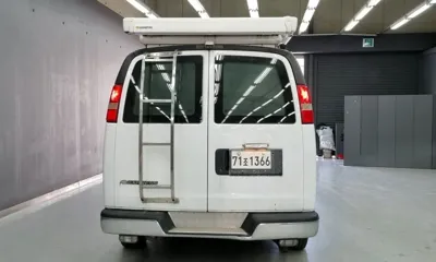 Chevrolet Express Van 2008, 28960 км, за 9051.24 USD