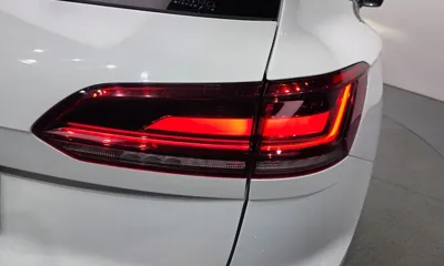 Volkswagen Touareg 2020, 96940 км, за 26191.41 USD - фото 23
