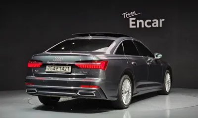 Audi A6 2021, 59150 км, за 19413.69 USD