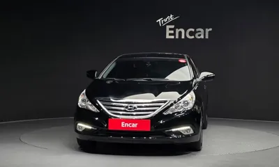 Hyundai Sonata 2014, 115402 км, за 2619.14 USD