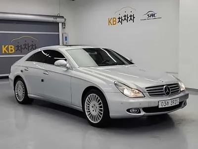 Mercedes-Benz CLS-Class · 2005 год
