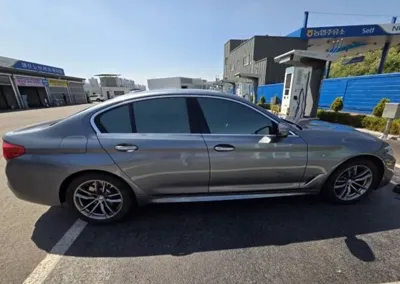 BMW 5-Series 2018, 140812 км, за 13869.89 USD