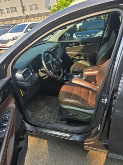Kia Sorento 2015, 310000 км, за 4791.91 USD