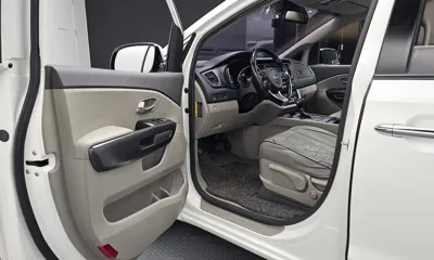 Kia Canival 2016, 169145 км, за 5448.34 USD - фото 10