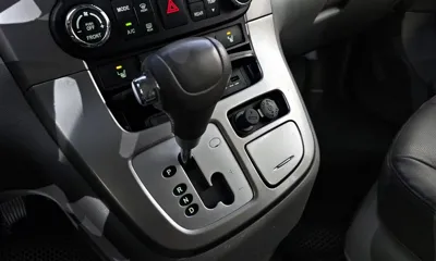 Kia Canival 2013, 105639 км, за 2875.46 USD - фото 9