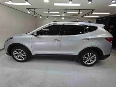 Hyundai Santafe 2014, 123161 км, за 6609.27 USD