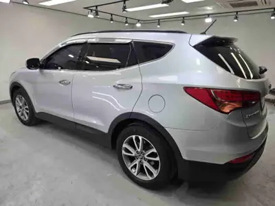 Hyundai Santafe 2014, 123161 км, за 6609.27 USD - фото 7
