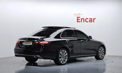 Mercedes-Benz E-Class 2021, 87615 км, за 26585.27 USD